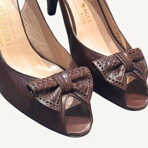 Vintage Bruno Magli Brown Leather Peep-Toe Slingbacks with Bow Detail Size 39